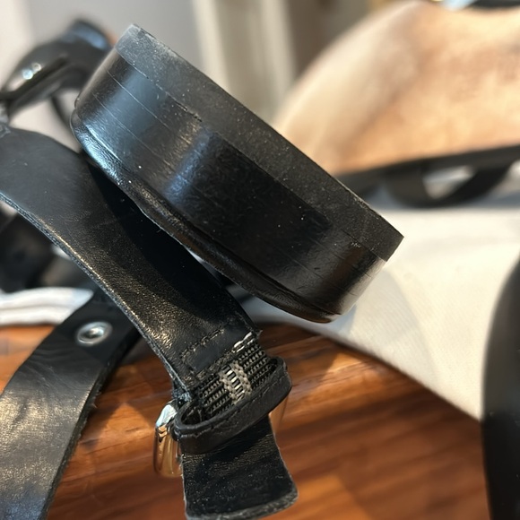 STUART WEITZMAN SANDALS - Picture 6 of 6